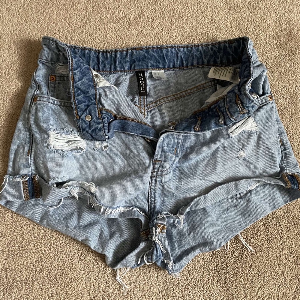 H&M Distressed High Waisted Jean Shorts